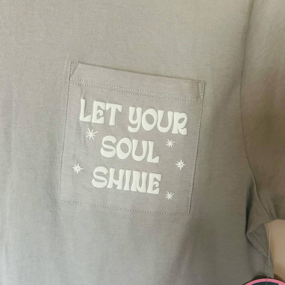 🆕 Infinite Dreamer Graphic Tee by angel energy Bubble Letters NWT - Picture 4 of 14
